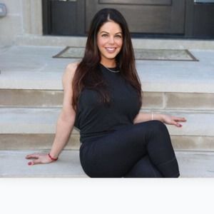 Meet your Posher, Frances